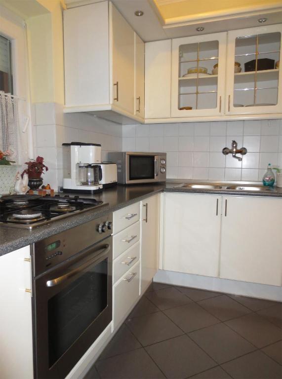 Szecsenyi Apartman Heviz Exterior photo